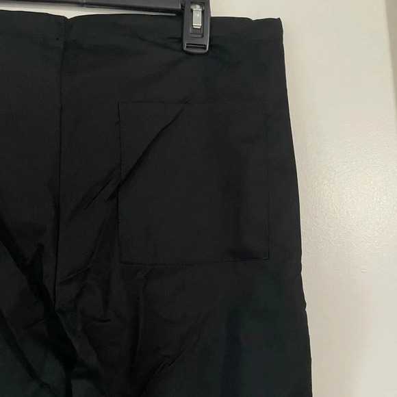 Women’s XS Black Scrub Set - Picture 8 of 10